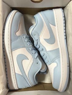 Nike Air Jordan 1 Low White Aluminum Ice Blue - WMNS Size 11.5 / Men's Size 10  **CONFIRMED PRESALE** - Ships Immediately when received! (Expected IN HAND by 10/29). Jordan Brand is lacing the ladies up with a new clean two-tone colorway of the Air Jordan 1 Low that is ideal for the summer season. Equipped with a white leather on the base of the sneaker which includes the toes and side panels, the highlight Aluminum (blue) hue is placed on the overlays, ankles, Swooshes, laces, inner liner, and Jordan 1 Low Ice Blue, Air Jordan 1 Low White, Nike Shoes Blue, Jordan 1 Low White, Light Blue Shoes, Jordan Low, Nike Air Jordan 1 Low, Mens Nike Shoes, Nike Air Jordan 1