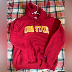 New With Tags Iowa State Champion Hoodie In Size Small. Red Fan Apparel Hoodie, Collegiate Red Hoodie Top, College Red Hoodie With Letter Print, Red Hoodie With Letter Print For College, Red College Hoodie With Letter Print, Red Letter Print Hoodie For College, Collegiate Red Hooded Top, University Red Collegiate Long Sleeve Hoodie, University Red Collegiate Hoodie