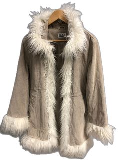 Arden Core, Chicago Fits, Shaggy Fur Coat, Afghan Jacket, Fur Coat Outfit, Marvel Dr, 00s Style, White Fur Coat, Penny Lane Coat