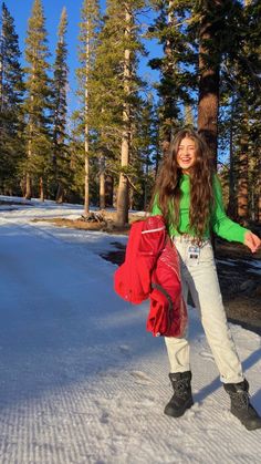 Sikkim Outfit Ideas, Gangtok Outfit Ideas, Himachal Travel Outfit, Himachal Outfit Ideas, Outfit Ideas For Manali Trip, Manali Outfit Ideas Women, Outfit For Manali Trip Women, Nainital Outfit Ideas