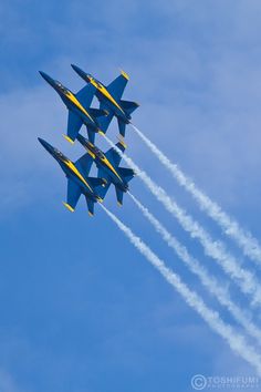 Navy Planes, Us Navy Blue Angels, Australia Country, Blue Nature, Ski Resorts, The Right Stuff, Summer Vacations, Military Jets, Alpine Skiing