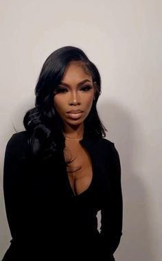 Classy Makeup Looks For Black Women, Jet Black Pixie Haircut, Dark Skin Makeup, Looks Black, Baddie Hairstyles, Gorgeous Makeup, Girls Makeup, Pretty Makeup