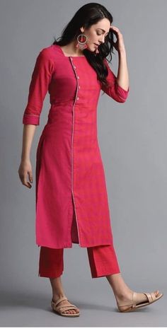 Design Kurta, Salwar Neck Designs, Indian Kurti Designs, Kurti Sleeves Design, New Kurti Designs, Kurta Patterns, Churidar Designs