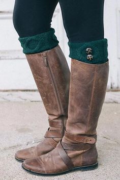 Pinterest Wardrobe, Vintage Leather Belts, Green Boots, Office Outfit, Deep Gray, Striped Socks