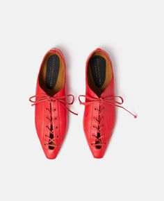 Discover Stella's Lipstick red Terra Laced Alter Mat Ballerina Flats today. Free standard shipping is available on all orders. Shop online now. Red Leather Shoes, Corset Lacing, Women Lipstick, Lace Flats, Leopard Flats, Lipstick Red, Colorful Bags, Classic Heels, Bags Logo