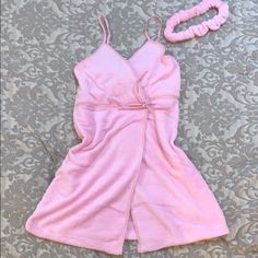 Bubble Gum Set One Size Fits Most 100% Polyester New With Tags Pink Sleeveless Satin Sleepwear, Vintage Pink Robe For Loungewear, Feminine Pink Satin Sleepwear, Pink Satin V-neck Sleepwear, Long-sleeved Pink Vintage Robe, Sleepwear Robe, Bubble Gum, Vintage Pink, Women's Intimates