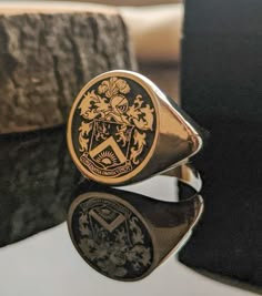 "Silver Coat of Arms Signet Ring , Crest Ring, Family Crest Rings , Custom Signet Ring, Family Crest Signet Ring, Personalized Signet Ring ❥You can send us your family logo or symbol and order your product. When we receive your order, we will send you a sketch of your logo and ask for your confirmation. After you confirm your logo, we will immediately start manufacturing your product. ☞ ☞ ☞ ITEM DESCRIPTION ☜ ☜ ☜ * Material : 925K Sterling Silver * Ring Face Size Options ; - Small Face Size : 14 Class Rings College, Family Crest Rings, College Rings, Custom Signet Ring, Graduation Rings, Family Logo, Family Ring, Family Coat Of Arms, Family Rings