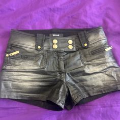 Just Cavalli Shorts Black Sprayed Silver Gold Metalware Thick 97% Cotton 3% Elastan Size 26. Made In Italy. Very Good Condition. Worn Twice. Tight For My Hips. Lines In Last Pictures Are Not Flaws. Part Of Design. Black Tight Shorts, Outfit Wishlist, Silver Spray, Just Cavalli, Clothes Line, Shorts Black, Black Silver, Style Me, Jean Shorts