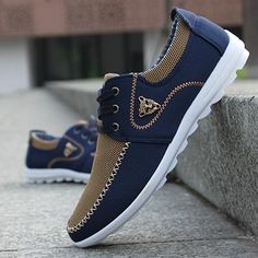 Upper Material: Canvas Lining Material: Canvas Insole Material: Hemp Outsole Material: Rubber Canvas Flats, Mens Fashion Smart, Mens Canvas Shoes, Soft Shoes, Casual Flat Shoes, Driving Shoes, Mens Fashion Shoes, Mens Casual Shoes, Canvas Shoes