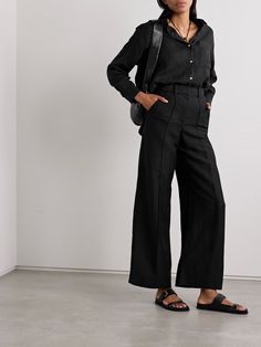 JAMES PERSE Linen shirt | NET-A-PORTER Sophie Habboo, Black Linen Shirt, Nail Summer, Green Linen Shirt, Summer Styling, Linen Shirts, Summer Denim, Sports Trousers, Tailored Shorts