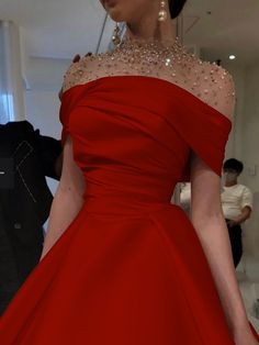 A-Line Evening Gown Elegant Dress Formal Christmas Red Green Dress Floor Length Short Sleeve Illusion Neck Satin with Ruched Beading 2023 2023 - US $135.99 Red Stretch Dress For Prom Season, Red Green Dress, Wedding Evening Gown, Shuffle Dance, White Ball Gowns, Women's A Line Dresses, Gown Elegant, Quick Makeup, Evening Dresses Online