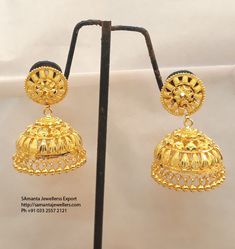 Latest Fancy Gold Jhumka Designs With Weight kolkata handmade jewellery manufacturing unit. visit www.samantajewellers.com +91 033 2557 2121 whts app +91 033 98310 27087. #jumka #goldjewelery #earings #916 #gold #export #goldjhumkadesigns #goldjhumkaearrings #goldearrings #goldjhumka #goldearringsdesigns #lightweightgoldjhumkadesigns #kanbalijhumkaearrings #goldearstudsdesigns #simplegoldearringsdesigns #latestgoldearings #goldjhumkadesigns #samantajewellers Latest Jhumka Designs Gold Indian, Jumki Design Gold Latest, Jhumka Designs Gold, Gold Jhumka Designs, Jewellery Manufacturing, Anklet Design, Winter Bridal Jewelry, Gold Earrings For Kids, Hair Style On Saree