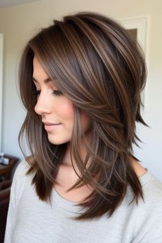 Haircuts For Medium Length Hair, Easy Hairstyles For Thick Hair, Brunette Hair With Highlights, Shoulder Length Hair Cuts, Hair Women