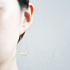 Large Mountain Hoop Earrings - Freshwater Pearls – Hooks and Luxe Wire Hoop Earrings, Thick Layers, Simple Hoop Earrings, Gold Filled Earrings, Threader Earrings, June Birth Stone, Pearl White, Fresh Water, Freshwater Pearls