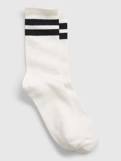 Soft cotton-blend crew socks.  Gap logo and ribbing at top.  Reinforced toe and heel.  S/M: 20 cm toe length, 26 cm leg length.  M/L: 22 cm toe length, 28 cm leg length. White Socks Men, March Moon, Rich Girl Fashion, Knit Ribbing, Man Socks, Outfit References, Gap Logo, Arch Logo, Bday Gift