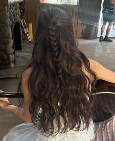 White Protective Hairstyles, Cute Upstyles For Long Hair, Braid Hairdos For Long Hair, Straight Long Hair Hairstyles, Wavy Hair Naturally Hairstyles, Curly Long Hair Styles, Braided Hairstyles For Curly Hair, Hair Styles School, Uni Hairstyles