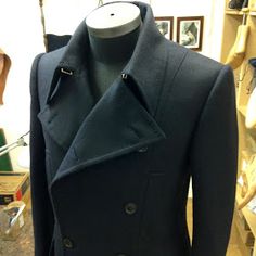 DAVIDE TAUB: DB Naval Coat w/. Full Quilted Lining, 2015 Dapper Mens Fashion, Overcoat Men, Vintage Mens Fashion, Savile Row, Fantasy Clothing, Unique Outfits, Designer Suits