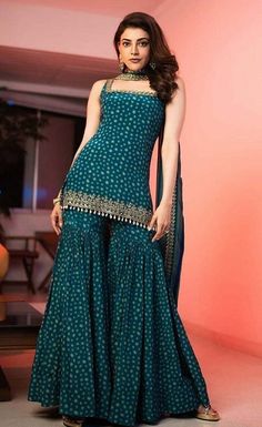 Suit Design For Girl, Stylish Suit Designs, Sarara Dress, Sharara Suit Designs, Sharara Designs, Attractive Dresses, Traditional Indian Dress, Kurti Designs Latest