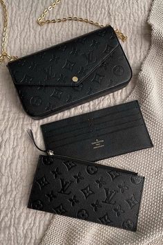 Louis Voutin Bags, Pochette Felicie Outfit, Lv Handbags Black, Cute Designer Bags, Louie Vuttion Bags, Black Lv Bag, Lv Bag Outfit, Dhgate Bags, Lv Felicie Pochette