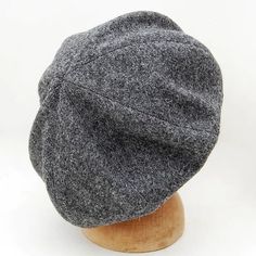 Handmade Grey Scottish Tam With Extra Volume, Harris Tweed Beret by Zuthats - Etsy Classic Gray Beret For Winter, Winter Wool Beret With Short Brim, Tam O Shanter, Harris Tweed Fabric, Tam O' Shanter, Scottish Fashion, Head Wear, 20s Fashion, Urban Looks