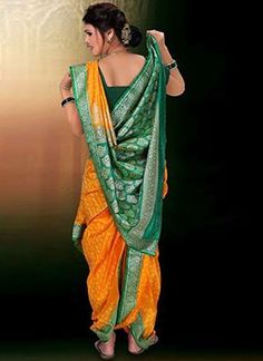 Traditional Outfit, Indian Paintings, Wedding Saree, Saree Wedding, Traditional Outfits, Indian Wedding