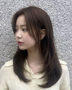 Korean Hair Color, Hair Inspiration Long, Bangs With Medium Hair, Hair Stylist Life, Long Layered Hair