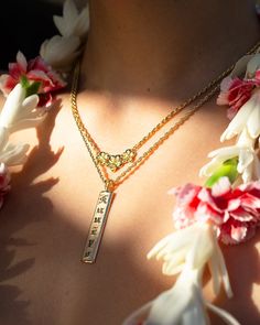 Three Plumeria Necklace Hawaiian Heirloom Jewelry, Background Plain, Hawaiian Names, Nameplate Necklace Gold, Dot Background, Heirloom Jewelry, Plumeria Flowers, Polka Dot Background, Hawaiian Jewelry