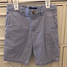 Adorable Deer Sucker Shorts, Never Worn Preppy Cotton Bottoms For Summer, Preppy Cotton Summer Bottoms, Preppy Summer Cotton Bottoms, White Preppy Cotton Shorts, Casual White Seersucker Shorts, Preppy Blue Cotton Shorts, Striped Seersucker Bottoms With Pockets, Blue Seersucker Summer Bottoms, Blue Seersucker Casual Shorts