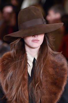 Mad Matter, Ralph Lauren 2015, Janet Jackson Videos, Stylish Womens Hats, Ralph Lauren Fall, Fall Attire, Country Fashion Women, Moda Outfit