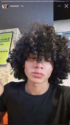 Guys With Long Curly Hair, Curly 3b, 3b Curly Hair, Boujee Lifestyle, 3b Hair, Transition Goals, Haircut Curly Hair