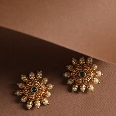 Luxury Gold-plated Chandbalis With Intricate Design, Festive Temple Jewelry Earrings, Luxury 22k Gold Chandbalis For Festive Occasions, 4grams Gold Earrings With Price, Pearl Sets Jewellery Indian Gold, Locket Design, Antique Necklaces Design, New Gold Jewellery Designs