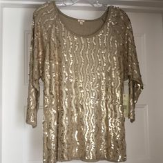 Reba 3/4 Length Sleeve Stunning Gold Sequined Top. Gorgeous, Light Catching Detail. 95% Rayon 5% Spandex. Nwt Fitted Half Sleeve Tops For Party, Gold Stretch Blouse For Fall, Fitted 3/4 Sleeve Party Top, Stretch 3/4 Sleeve Tops For Party, Fitted Blouse With 3/4 Sleeves For Night Out, Stretch Tops With 3/4 Sleeve For Party, Spring 3/4 Sleeve Top For Night Out, Spring Tops For Night Out With 3/4 Sleeves, Gold Sequin Top