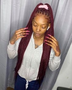 Knotless Box Braids Color Burgundy, Burgundy Knotless Box Braids, Burgundy Braids For Black Women, Red Knotless Box Braids, Burgundy Knotless Braids, Colourful Braids, Dinner Outfits Black, Dinner Outfits Black Women, Burgundy Braids