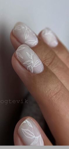 Classy Nails Wedding, Classy Minimalist Nails, 2023 Spring Nails, Fashion Outfits Dresses, Outfits Dresses, Short Acrylic, Neutral Nails, Bridal Nails, Minimalist Nails