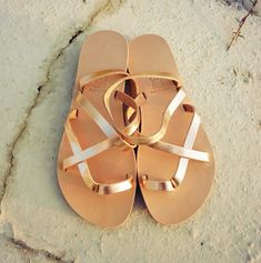 ♥ A pair of high quality,100% genuine Greek leather sandals ♥ You can wear them all day, they are very comfortable ♥ Perfect for everyday adventures, beach, bridal Make a simple measurement to make sure you get the right size! If you take half size, go UP to the nearest whole size Ladies shoe sizes EU3536373839404142 UK23-3.54566.578 USA4.5567891011 cm23.123.824.425.125.826.527.2....27.8 inches__9.19.39.69.910.1510.410.710.9 YOU CAN FIND MORE THAN 120 SANDAL DESIGNS IN MY SHOP: https://www.etsy. Metallic Sandals With Single Toe Strap For Summer, Metallic Single Toe Strap Sandals For Summer, Gold Leather Open Toe Barefoot Sandals, Gold Leather Barefoot Sandals For Beach, Metallic Leather Sandals With Single Toe Strap, Casual Gold-studded Sandals For Summer, Summer Sandals With Gold-tone Hardware, Summer Sandals With Gold-tone Hardware And Single Toe Strap, Leather Sandals With Gold-tone Hardware