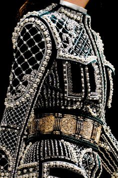 Balmain. Fancy Jackets, Balmain Fashion, Kim K Style, Kardashian Kollection, Flirty Dresses, Couture Details, Doll Fashion, Art Clothes, Fashion Details