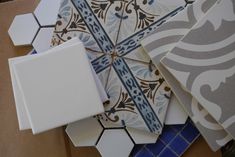 Using Leftover Tiles Diy Projects, What To Do With Tile Leftovers, Leftover Tile Ideas Diy, Tile Upcycle, Leftover Tile Projects, Diy Tiles, White Square Tiles