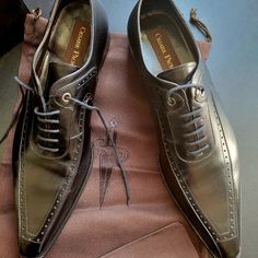 Brend New, Leather Shoes Made In Italy ,Nwt Cesare Paciotti Heels, Brown Leather Loafers, Cesare Paciotti, Italian Leather Shoes, Mens Designer Shoes, Horse Bits, Patent Leather Shoes, Perforated Leather, Suede Loafers