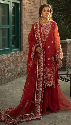 Laal Ishq, Sharara Dress, Fine Embroidery, Pakistani Party Wear, Organza Sleeves, Pakistani Fancy Dresses, Rusty Orange, Organza Dupatta, Dress For Girls