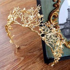 Vintage Baroque Gold Crystal Tiara Crown Headbands Wedding Hair Accessories Baroque Wedding, Wedding Hair Headband, Gold Tiara, Bridesmaid Hair Accessories, Crowns And Tiaras, Crystal Tiara, Gold Baroque, Gold Headband, Tiara Crown