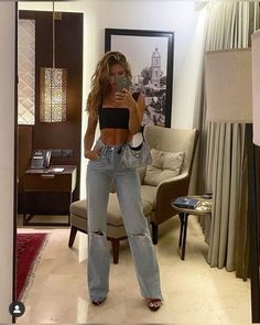 Los Angeles Party Outfit, Good Style Women, Date Night Summer Outfits Classy, Nice Outfits For Dinner, Going Out Day Outfits, Minamilist Outfit Ideas, Clean Girl Going Out Outfits, Bar Looks Outfit, Miami Date Night Outfit