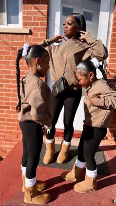 Matching Fall Outfits Mother Daughter, Mother Daughter Fall Outfits, Cute Family Fall Picture Outfits, Mom And Daughter Fall Outfits, Fall Mommy Daughter Pictures, Family 2 Daughters, Mommy Daughter Outfits Black, Mommy And Me Outfits Black People, Matching Baby And Mommy Outfits