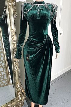 Bandage Top, Green Velvet Fabric, Prom Date, Prom Dress Shopping, Shoulder Chain, Velvet Material, Classy Dress, Green Velvet, Contemporary Fashion