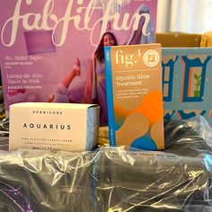 Bundle Of 3 Items From Winter 2022 Fabfitfun Box Herbivore Aquarius Pore Purifying Clarity Cream 1.7oz Fig.1 Glycolic Glow Treatment 1.0oz Nudestix Hanging Makeup Bag-3 Compartments All Brand New And Unused More Description In Pics We Are A Smoke-Free Home But Are Dog-Friendly! Please No Low Ball Offers! Not Interested In Trades At This Time! Thank You For Looking! Herbivore Aquarius, Fab Fit Fun, Fab Fit Fun Box, Not Interested, Winter 2022, Glycolic Acid, Skin Care Women, Dog Friendly, All Brands