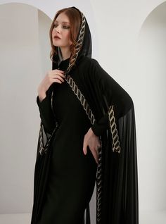 WF ATELIER Model height: 177 CM 100% Polyester Length: 152cm Black Embellished Dress, Luxury Embroidered Black Kaftan, Luxury Black Long Sleeve Abaya, Luxury V-neck Evening Kimono, Luxury Fitted Maxi-length Kimono, Luxury Black Long-sleeved Kaftan, Cape Dress, Dress Set, White Embroidery