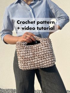 the crochet pattern has been added to make this handbag with video instructions