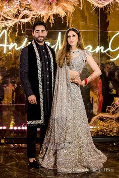 Manish Malhotra Groom Collection, Groom Mehendi Dress Designs, Sangeet Outfit For Couples, Groom Indian Wedding Outfits For Reception, Bride And Groom Indian Wedding Outfit, Reception Jewellery, Groom Indian Wedding Outfits, Reception Couple, Shadi Dress