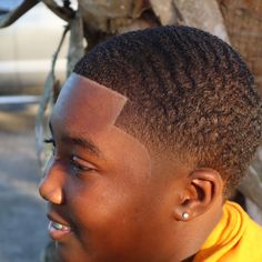 Hairstyle 360, Nice Haircuts, Boondocks Drawings, Black Boys Haircuts, Stylish Mens Haircuts, Types Of Waves, Waves Hairstyle, Cool Boys Haircuts