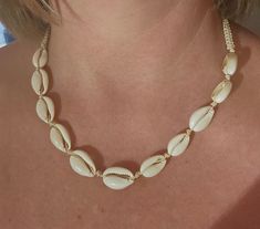 Beautiful cowrie shell & macrame necklace, natural ivory shells, real sea shell beaded necklace, hand knotted necklace, choker necklace. Cheap Bohemian Cowrie Shell Necklaces, Cheap Shell Choker Necklace, Cheap Adjustable Shell Choker Necklace, Cheap Bohemian Cowrie Shell Necklace, Affordable Handmade Shell Choker Necklace, Shell Beaded Necklace, Shell Beads Necklace, Hand Knotted Necklace, Knotted Necklace