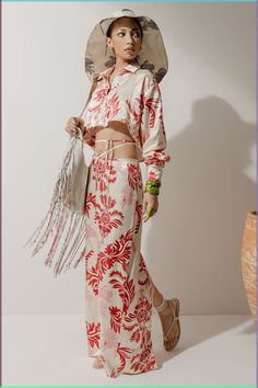 “What a gorgeous gown, you look like the Rose Parade.\ Resorts Wear For Women, Women's Resort Wear, Resortwear Resort Style, Resort Wear For Women Vacation, Carribean Clothing, Tropical Clothes, Resort Dresses Beach, Beach Wear For Women, Tropical Wear